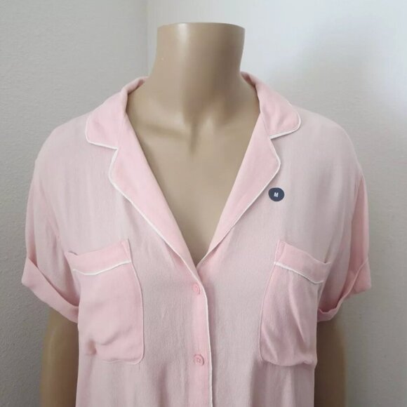 NWT Abercrombie Size Medium Pink Button Down Shirt Crop Top - Picture 2 of 6